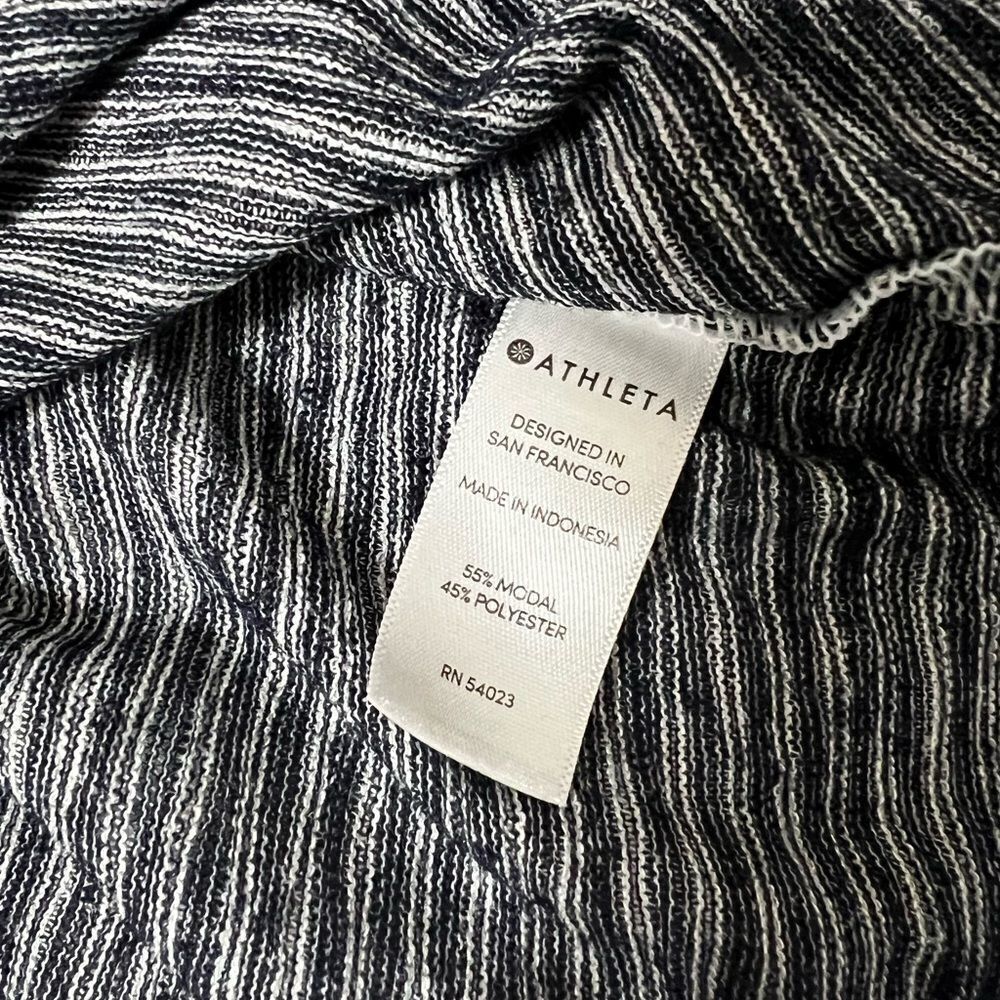 Athleta Breezy Long Sleeve small dark navy and white stripes - Picture 8 of 13
